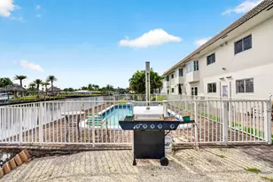 840 Pine Dr, Pompano Beach, FL 33060 - Photo 38