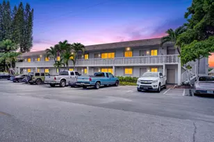 840 Pine Dr, Pompano Beach, FL 33060 - Photo 40