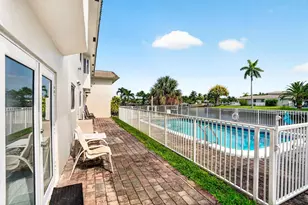 840 Pine Dr, Pompano Beach, FL 33060 - Photo 32