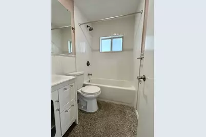 5950 NE 6th Avenue, Oakland Park, FL 33334 - Photo 10