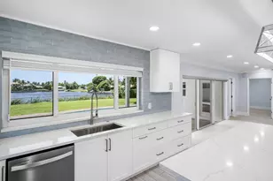 1128 SW 7th St, Boca Raton, FL 33486 - Photo 10