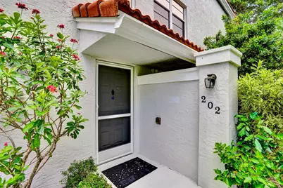 7669 Springwater Place #202, Boynton Beach, FL 33437 - Photo 6