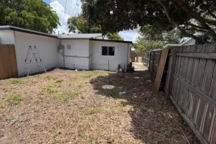 912 Montego Dr, West Palm Beach, FL 33415 - Photo 20