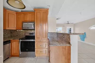 14621 Lincoln Boulevard, Miami, FL 33176 - Photo 12