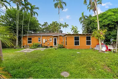 14621 Lincoln Boulevard, Miami, FL 33176 - Photo 2