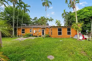 14621 Lincoln Blvd, Miami, FL 33176 - Photo 2