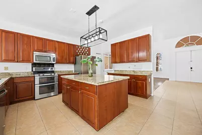 19389 SW 64th Street, Pembroke Pines, FL 33332 - Photo 4