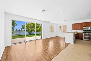 19389 SW 64th St, Pembroke Pines, FL 33332 - Photo 8