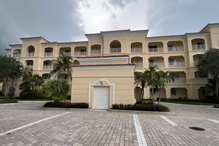 13 Harbour Isles Dr W, Fort Pierce, FL 34949 - Photo 2