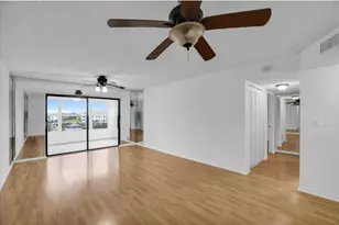 9355 SW 8th St, Boca Raton, FL 33428 - Photo 16