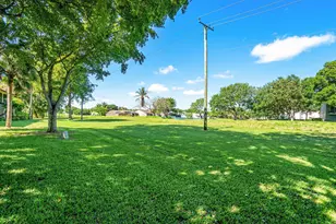 10137 Mangrove Dr, Boynton Beach, FL 33437 - Photo 38