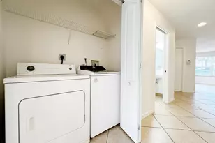 3035 SW 129th Way, Miramar, FL 33027 - Photo 10