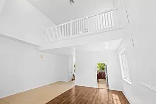 19389 SW 64th St, Fort Lauderdale, FL 33332 - Photo 10