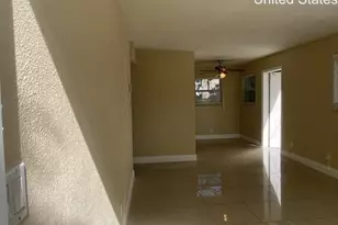 204 NE 10th Ave, Fort Lauderdale, FL 33301 - Photo 8