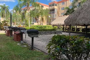 404 NW 68th Ave, Plantation, FL 33317 - Photo 28