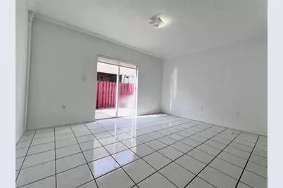 519 W 68th Street #4, Hialeah, FL 33014 - Photo 6
