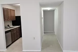 1141 Lake Victoria Dr, West Palm Beach, FL 33411 - Photo 10