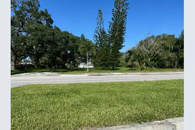 1026 Indian River Drive, Sebastian, FL 32958 - Photo 14