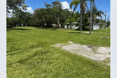 1026 Indian River Drive, Sebastian, FL 32958 - Photo 16