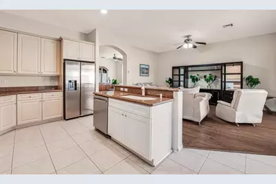 7718 Ocean Sunset Drive, Lake Worth, FL 33467 - Photo 8