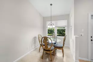 2473 S Coral Trace Cir, Delray Beach, FL 33445 - Photo 10