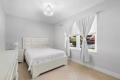 2473 S Coral Trace Circle, Delray Beach, FL 33445 - Photo 16