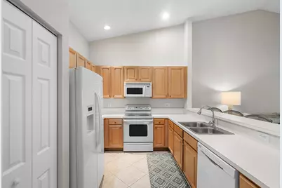 2473 S Coral Trace Circle, Delray Beach, FL 33445 - Photo 4