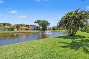 1019 Via Jardin, Riviera Beach, FL 33418 - Photo 2
