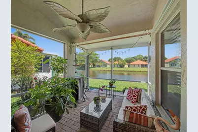 1019 Via Jardin, Riviera Beach, FL 33418 - Photo 4