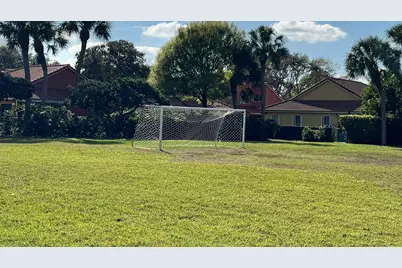 1019 Via Jardin, Riviera Beach, FL 33418 - Photo 34