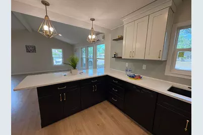 6948 Dartmouth Avenue N, Saint Petersburg, FL 33710 - Photo 16