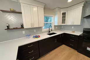 6948 Dartmouth Ave N, Saint Petersburg, FL 33710 - Photo 12