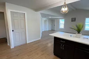 6948 Dartmouth Ave N, Saint Petersburg, FL 33710 - Photo 10