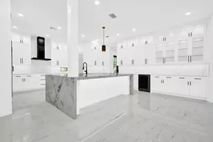 6041 NW 84th Terrace, Parkland, FL 33067 - Photo 2