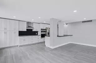 2751 S Ocean Dr, Hollywood, FL 33019 - Photo 16