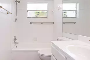 202 Sparrow Dr, Royal Palm Beach, FL 33411 - Photo 16
