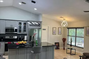1206 NE 5th Ave, Cape Coral, FL 33909 - Photo 6