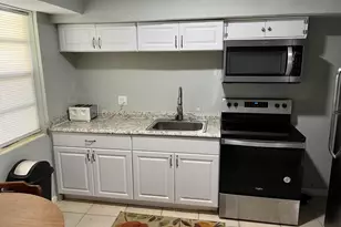 813 9th Ave N, Lake Worth Beach, FL 33460 - Photo 4