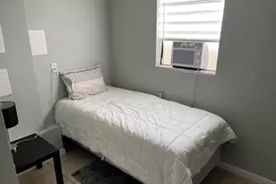 813 9th Ave N, Lake Worth Beach, FL 33460 - Photo 10