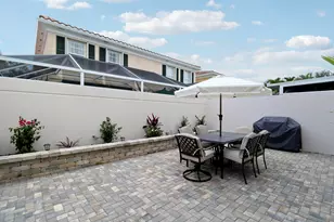 73 Laurel Oaks Cir, Jupiter, FL 33469 - Photo 18