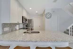73 Laurel Oaks Cir, Jupiter, FL 33469 - Photo 32