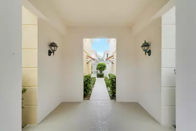 73 Laurel Oaks Circle, Jupiter, FL 33469 - Photo 24