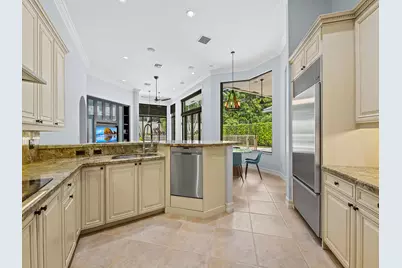 10800 Blue Palm Street, Plantation, FL 33324 - Photo 14
