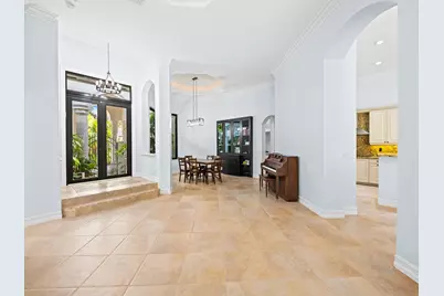10800 Blue Palm Street, Plantation, FL 33324 - Photo 8