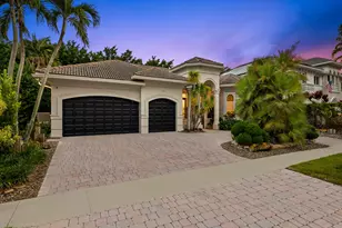 10800 Blue Palm St, Plantation, FL 33324 - Photo 1