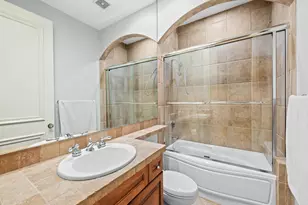 10800 Blue Palm St, Plantation, FL 33324 - Photo 14