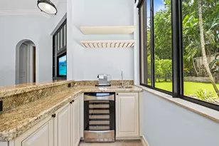 10800 Blue Palm St, Plantation, FL 33324 - Photo 16