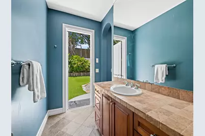 10800 Blue Palm Street, Plantation, FL 33324 - Photo 24