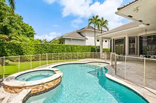 10800 Blue Palm St, Plantation, FL 33324 - Photo 2