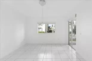 7937 Exeter Cir E, Tamarac, FL 33321 - Photo 12